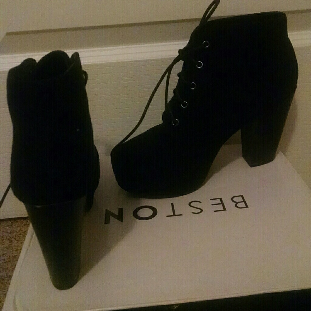 Black wedge combat boots for women